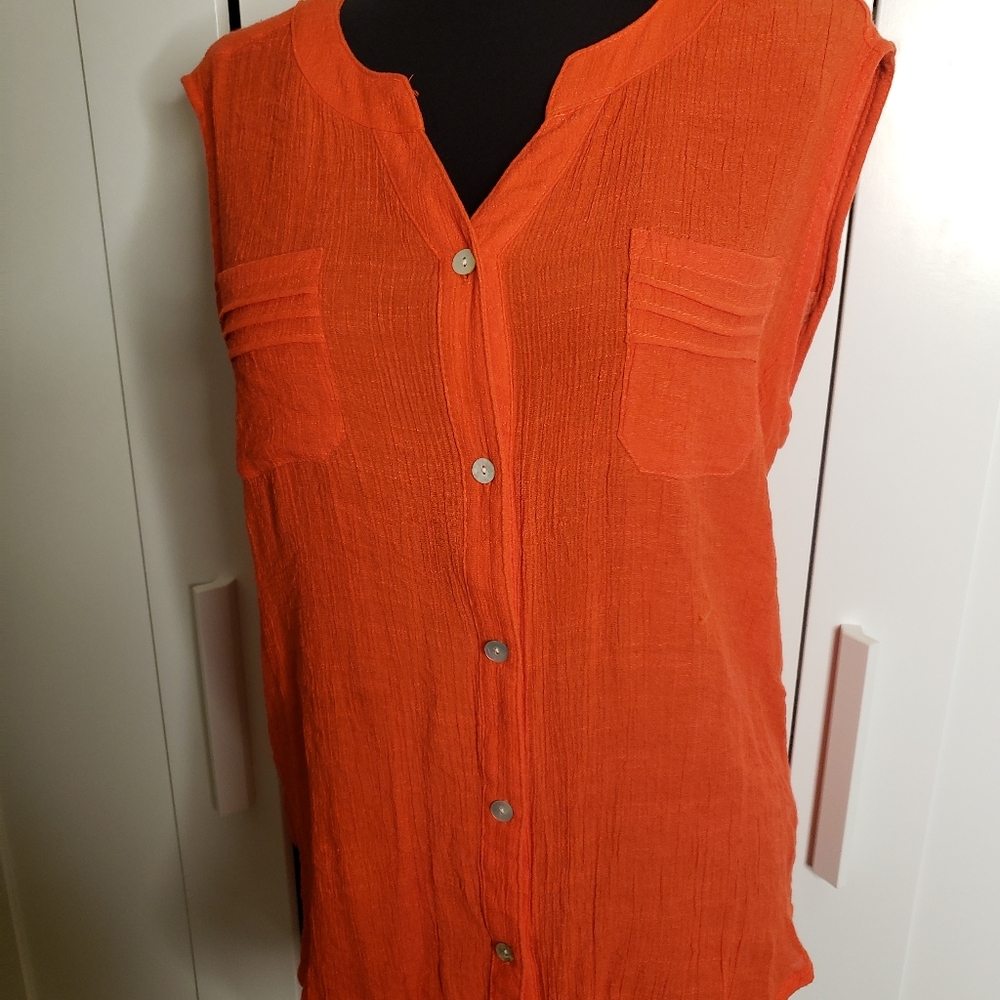 NWOT Women's blouse